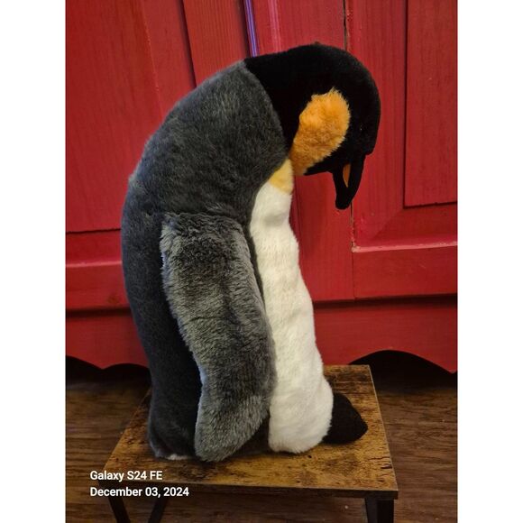 The Petting Zoo 15" Emperor Penguin Plush Stuffed Animal Blue Eye Toy No Tag EUC - Picture 2 of 6